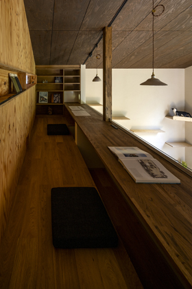 ネコと器と暮らす家