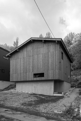 ネコと器と暮らす家